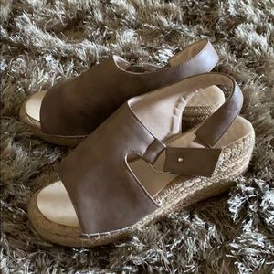 Summer wedge sandal